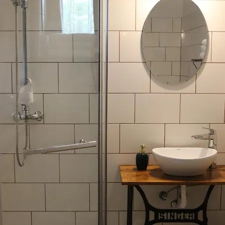 Zoeld Tanya Vendeghaz Es Rendezvenykoezpont Διαμέρισμα Kiskunmajsa